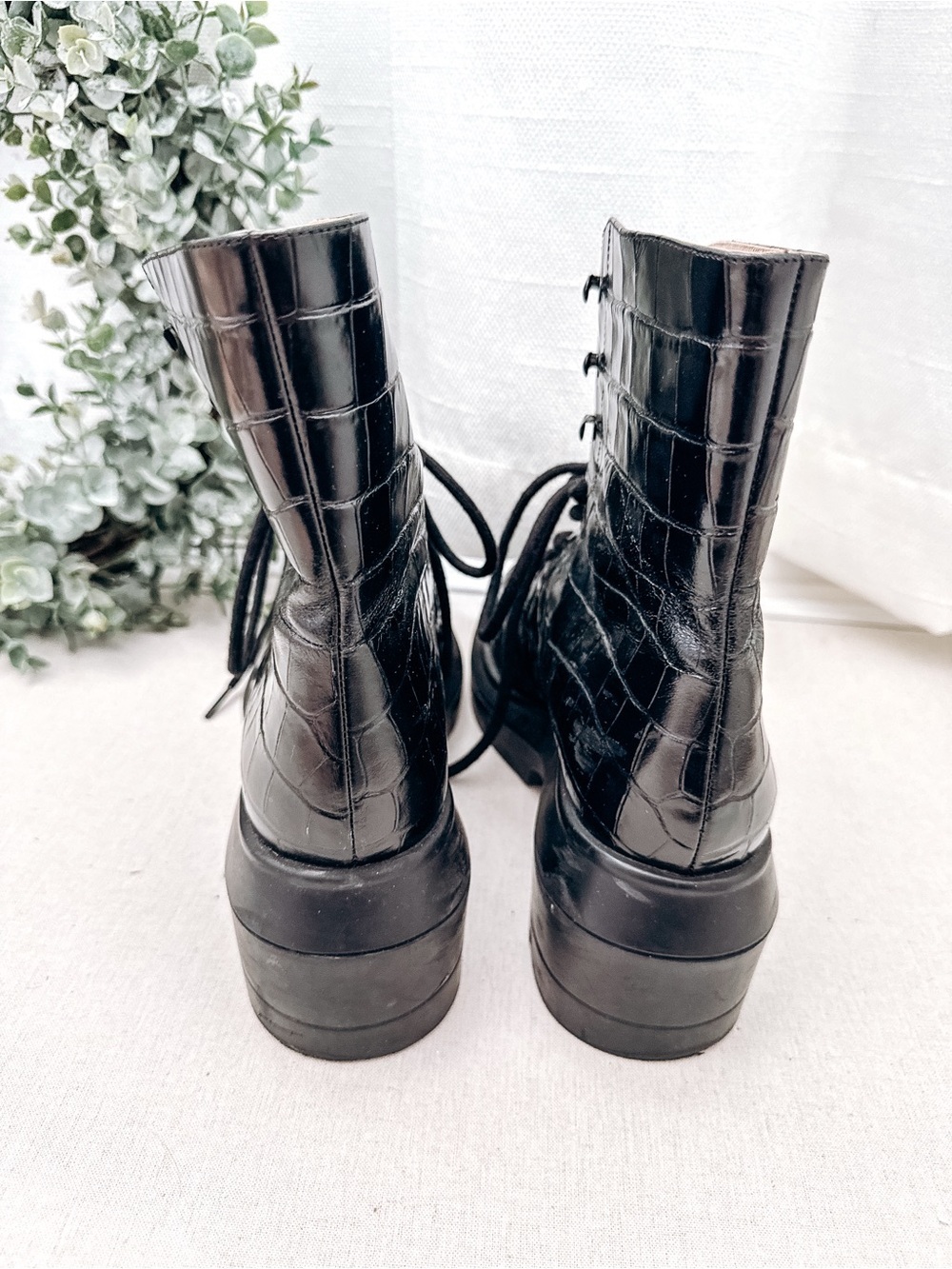 Stuart Weitzman Black Croc Embossed Leather Combat Boots Size 9 - Picture 3 of 5